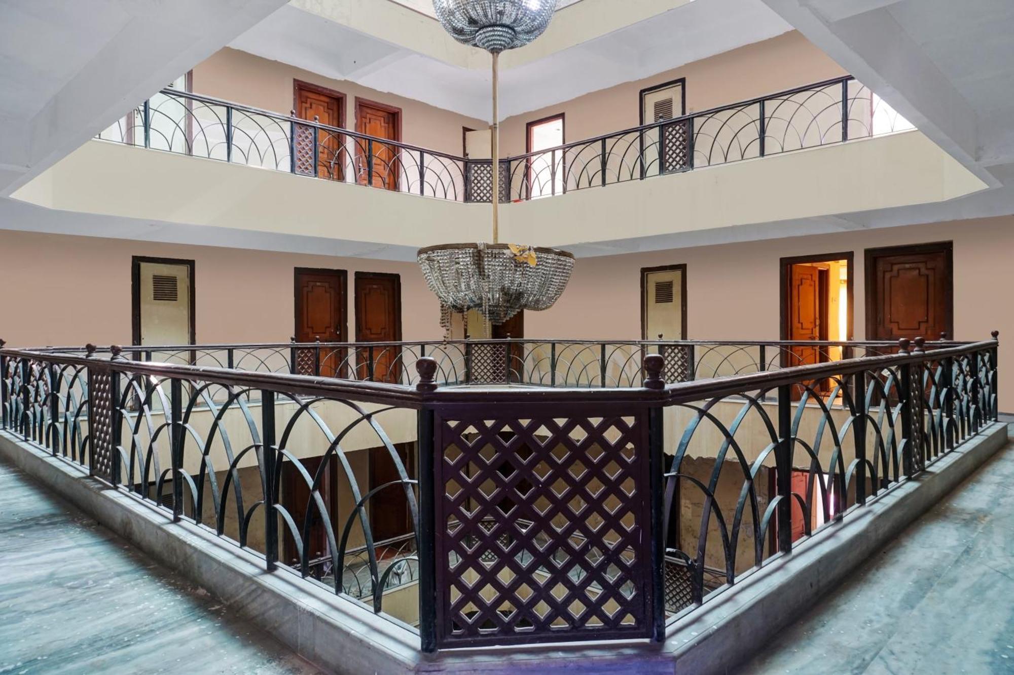 Hotel O Akash Lodge Lātūr エクステリア 写真